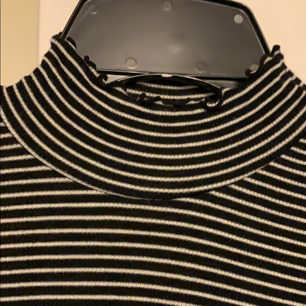 Gap Turtle Neck - image 2
